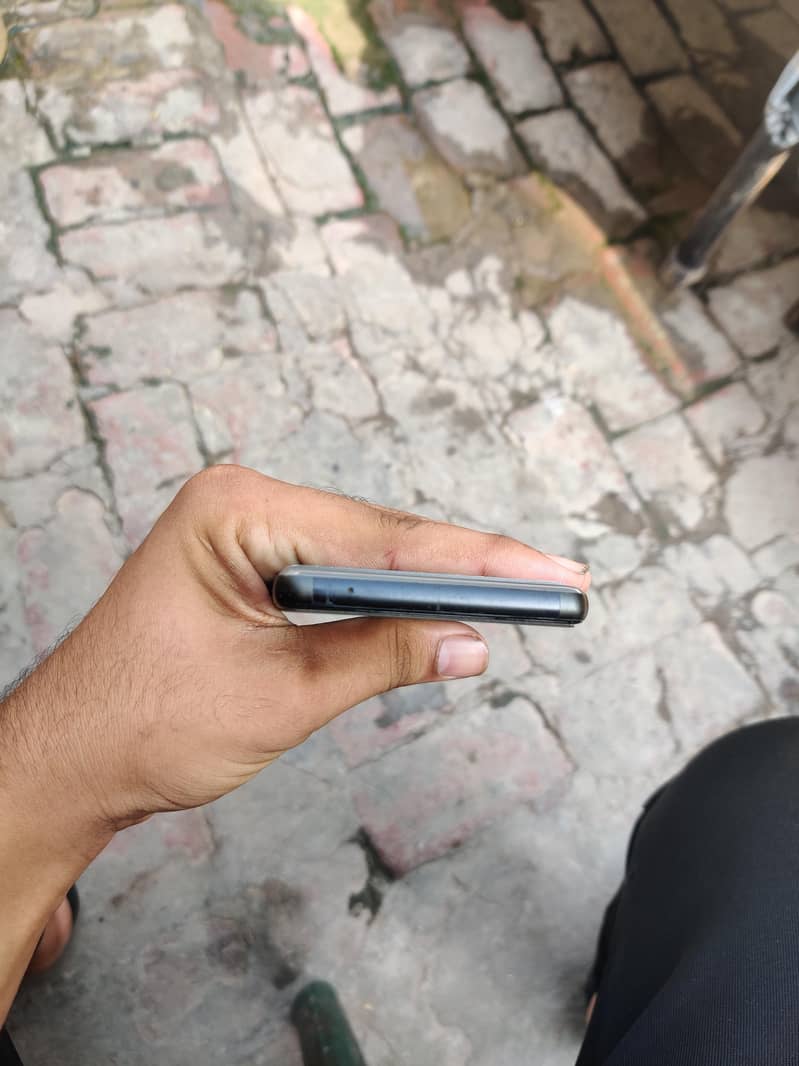 Google Pixel 6a 4