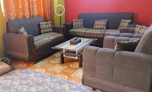 7 Seater Wooden Sofa Set in Excellent condition (Karachi)