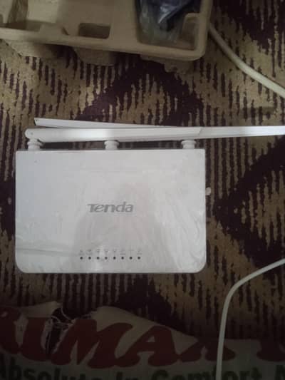 Tenda F3 Wireless WiFi Router | Like New | 1 Month Used