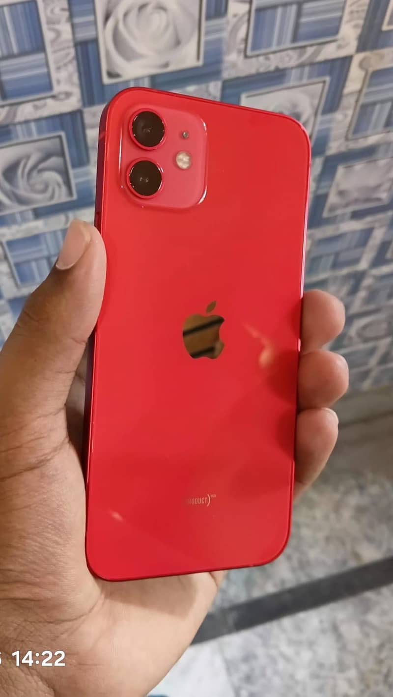 Apple iPhone 12 4