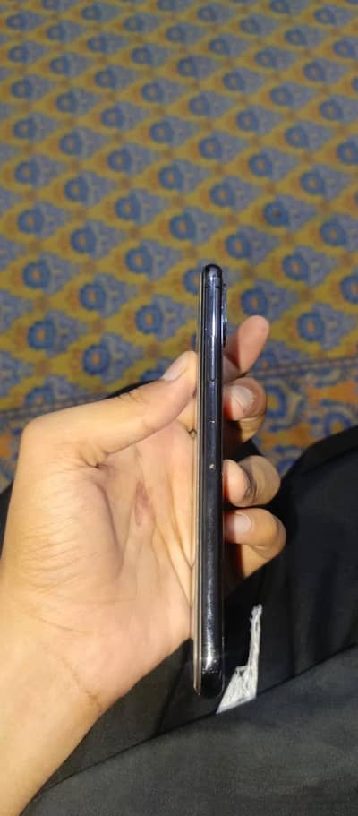 IPhone XS FACTORY UNLOCK
