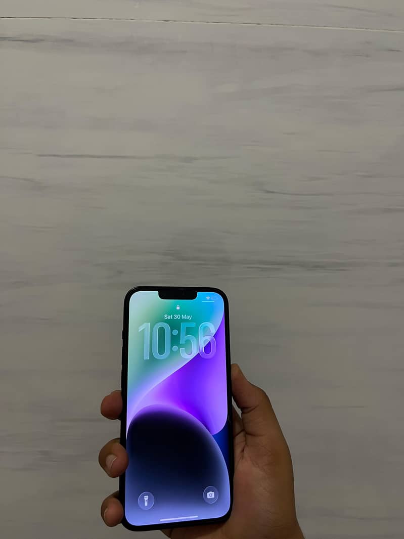 Apple iPhone 14 2