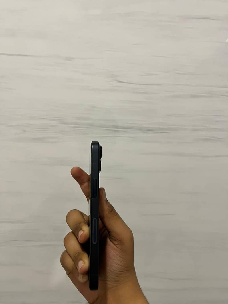 Apple iPhone 14 5