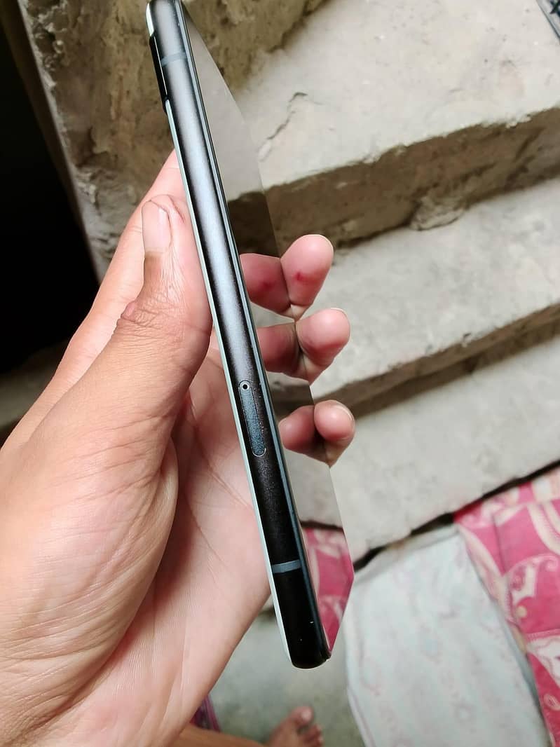 Google Pixel 6a 4