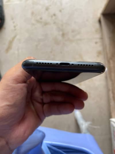 Apple iPhone 11, BACK GLASS DAMAGE BAKI ALL ORIGINAL
