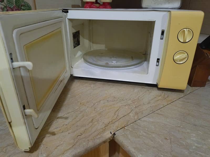 microwave 1