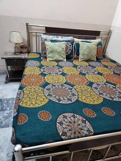 Used Bed for Sale – Clean & Ready to Use