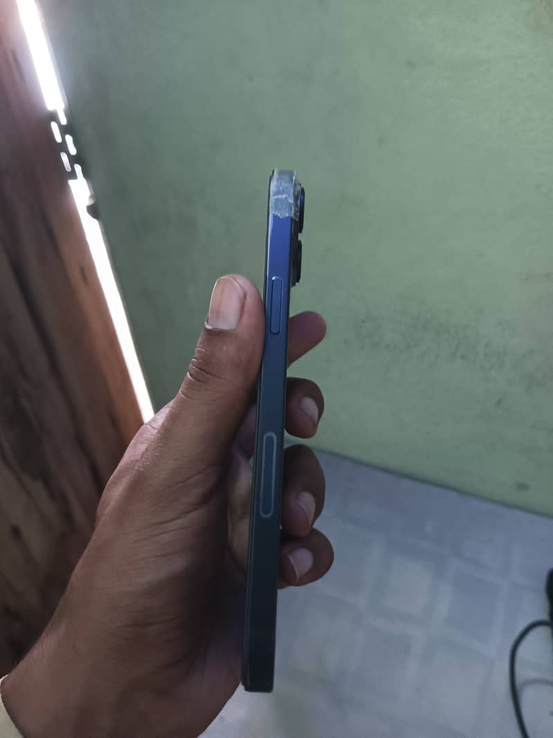 Apple iPhone 14 plus 3