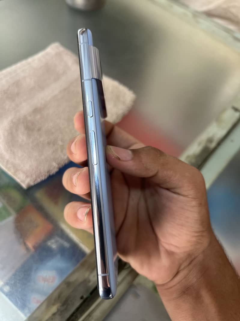 Google pixel 8 pro 4