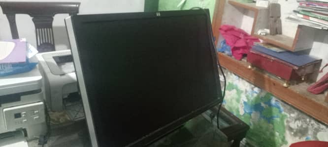LCD  32 lnch for computer