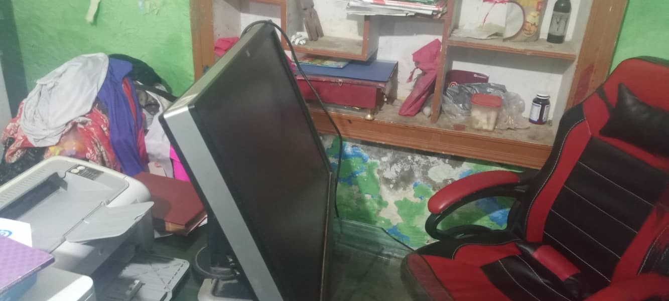 LCD  32 lnch for computer 1