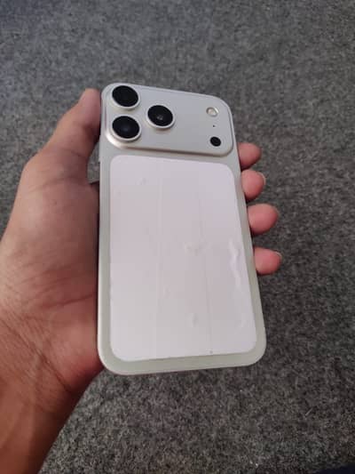 I-Phone XR convert 17 pro