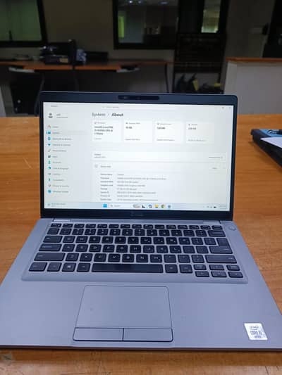Dell latitude E5410 touch screen  16GbRam 256GBNvm