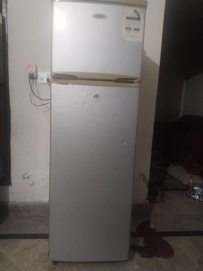 refrigerator 0