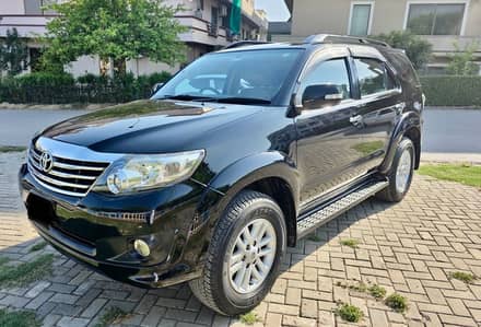 Toyota Fortuner 2014