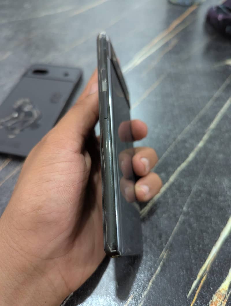 Google Pixel 6a 5