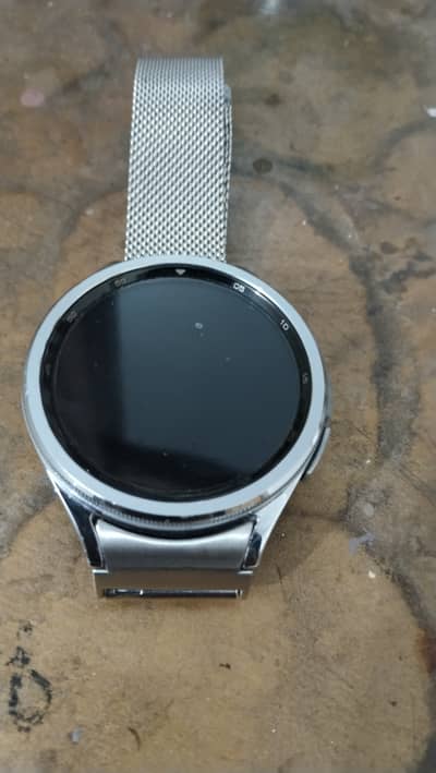 Samsung Galaxy Watch 6 Classic – Excellent Condition | Rs. 35,000