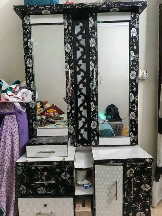 dressing table 1