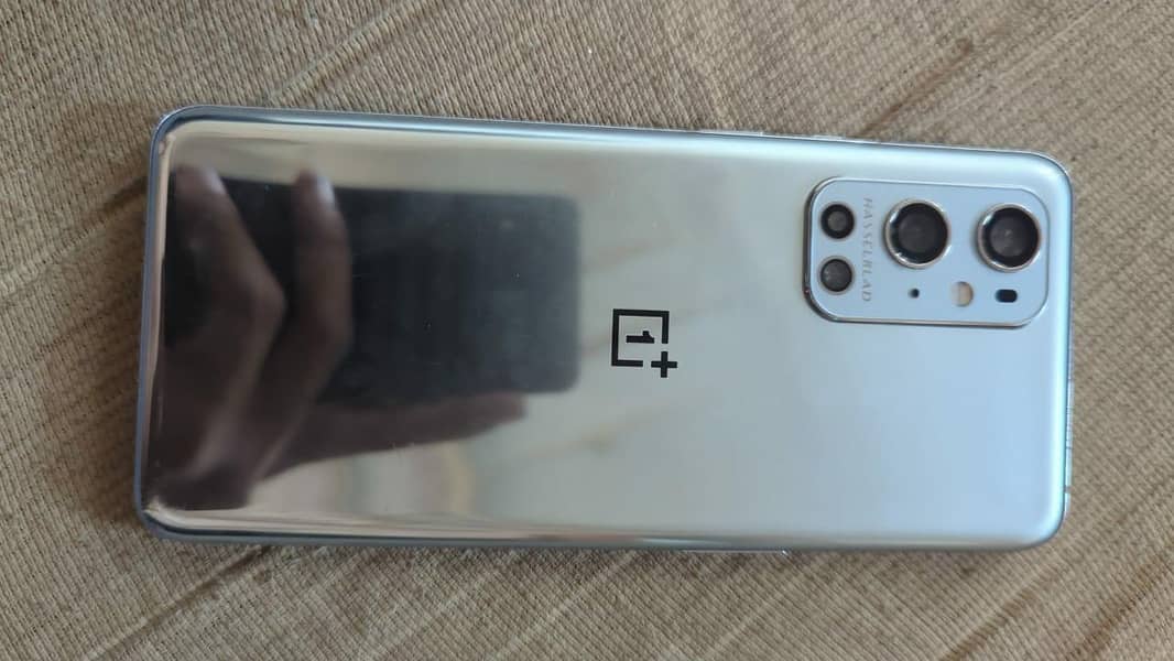 One Plus 9 Pro 0