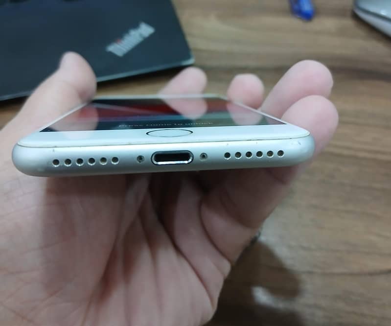 Apple iPhone 8 2