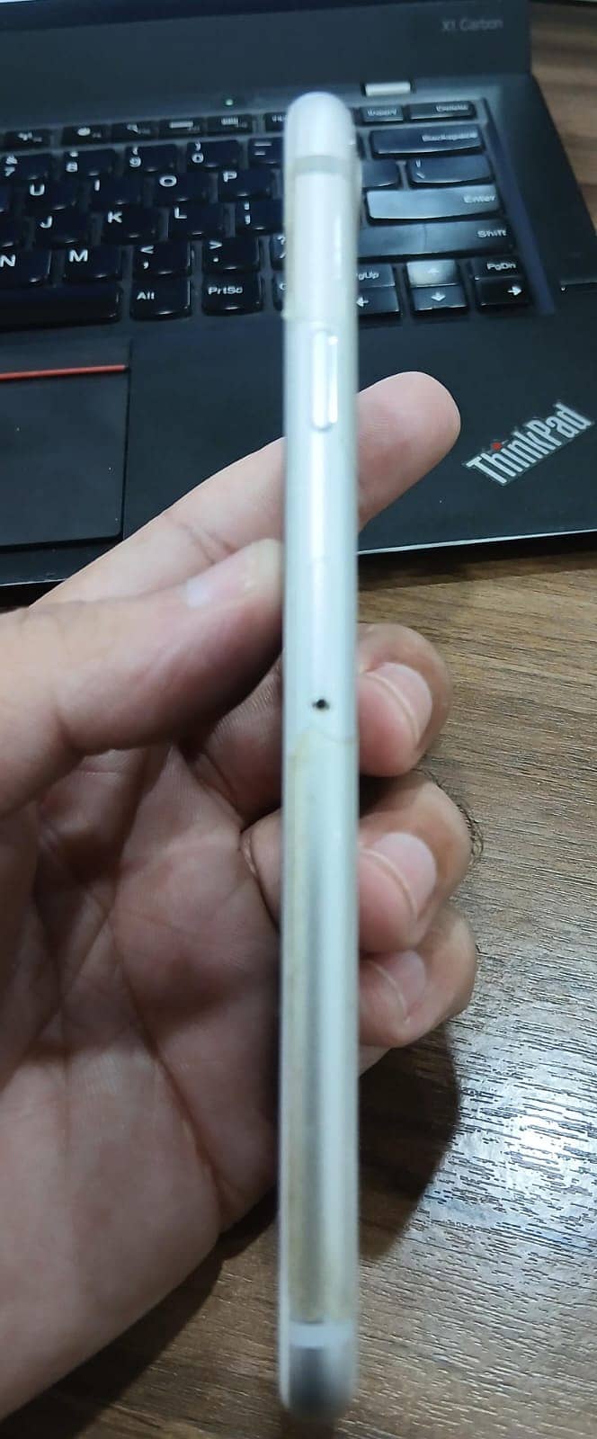 Apple iPhone 8 4