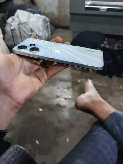 Infinix Hot 30