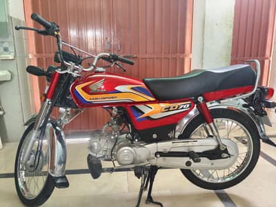 HONDA CD 70 MOTERCYCLE