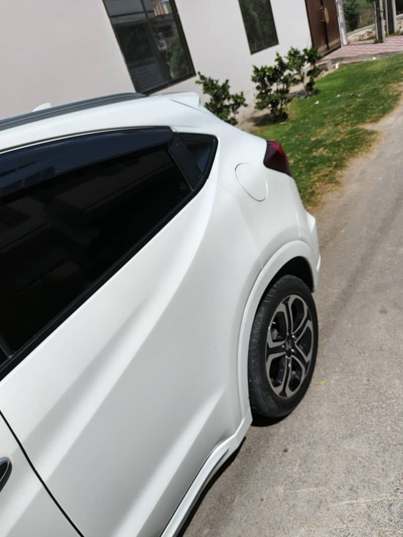 Honda Vezel 2017 9