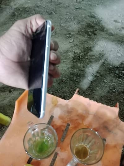 Apple iPhone SE