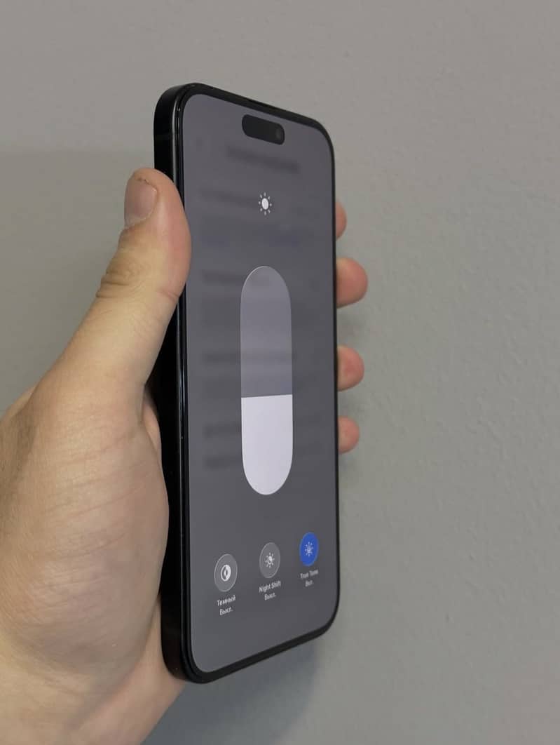 iPhone 15 plus 4