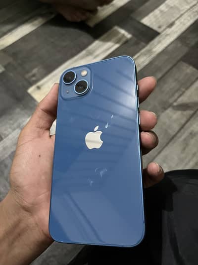 Apple iPhone 13