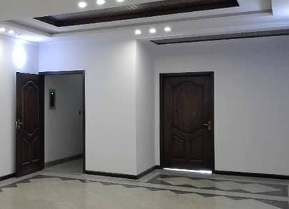 10 Marla Office For Rent In Maulana Shaukat Ali Road