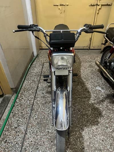 Honda 125 for sale.
