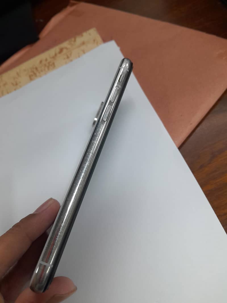 Apple iPhone X 2