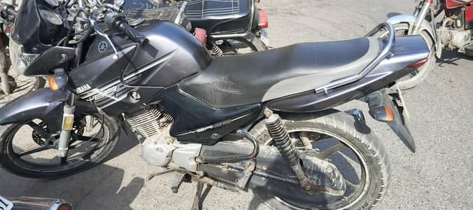 ybr 125