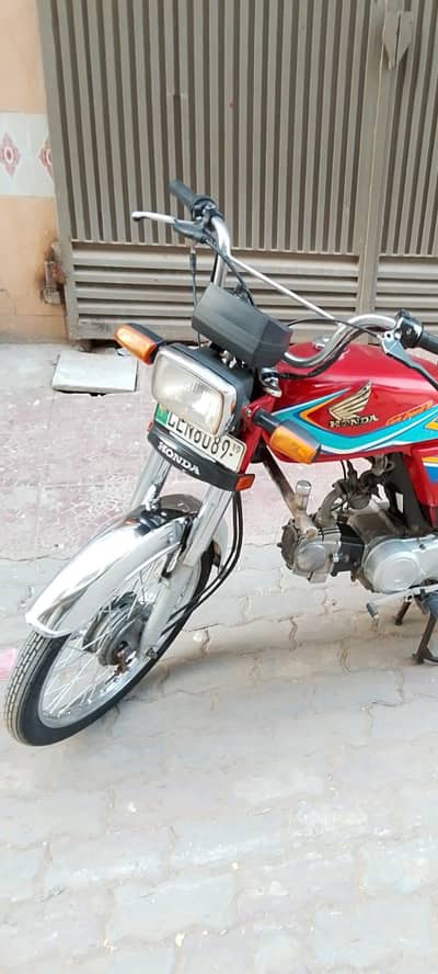 Honda CD 70 2019 model hai, all original documents Hain