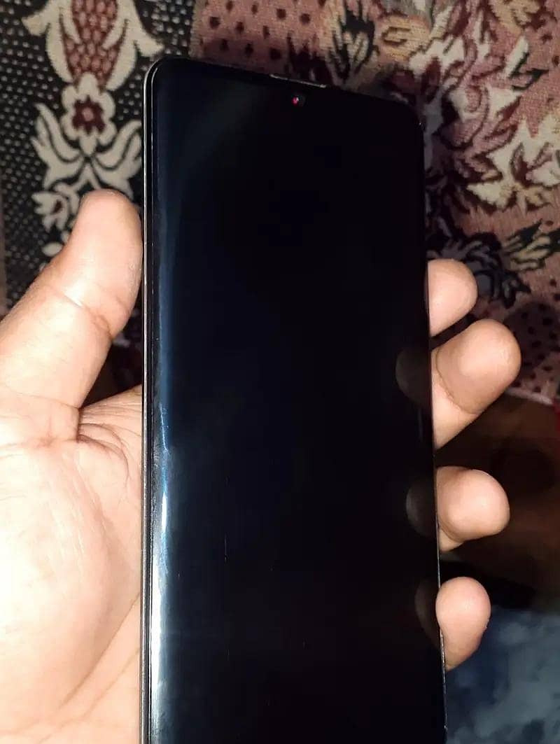 Sharp Aquos Zero 2 1