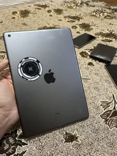 iPAD 7th Generation 128 GB