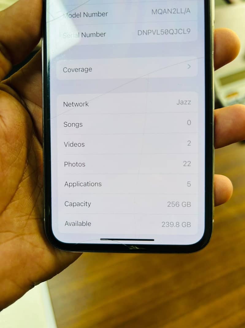 Apple iPhone X 4