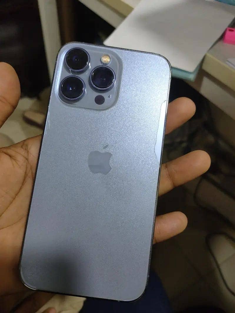 iPhone 13 Pro 1