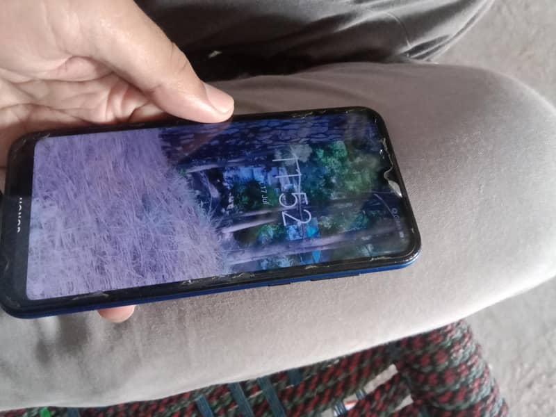 Honor 8X 3