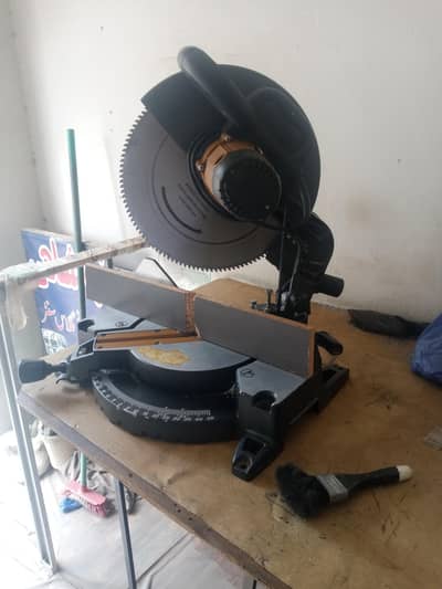 miter saw cutter