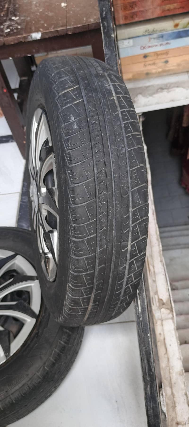 tyres 2