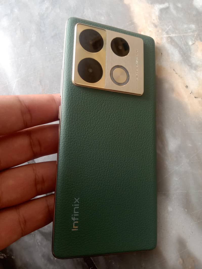 Infinix Note 40 Pro 0