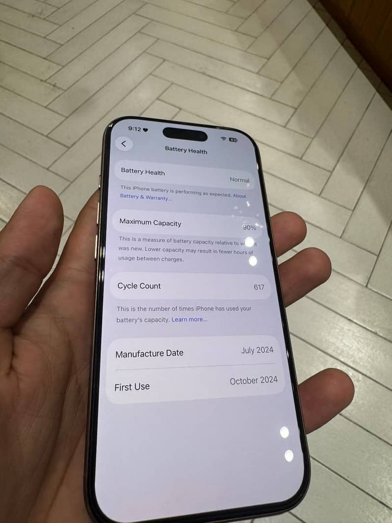 Apple iPhone 16 Pro 4