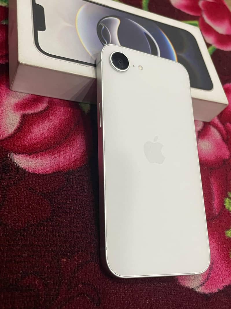 iPhone 16e JV 128 2
