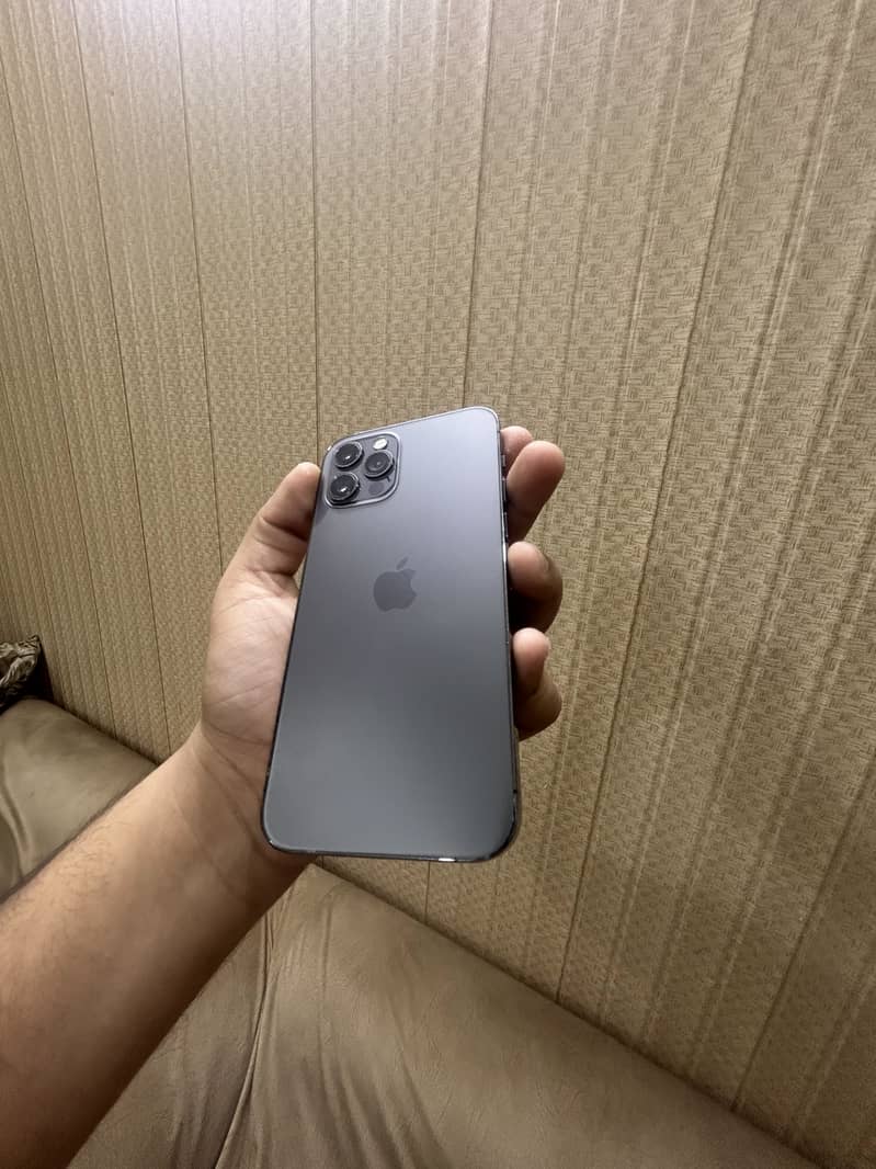 Apple iPhone 12 Pro 2