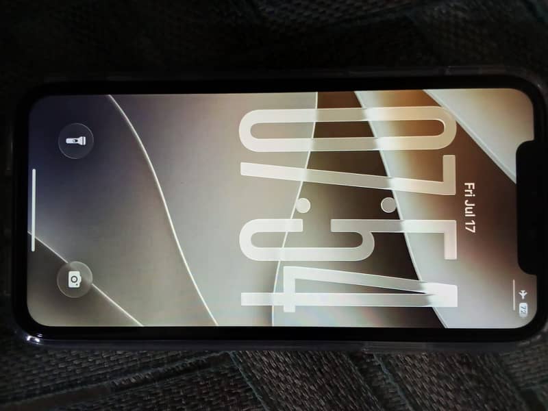iPhone 11 0