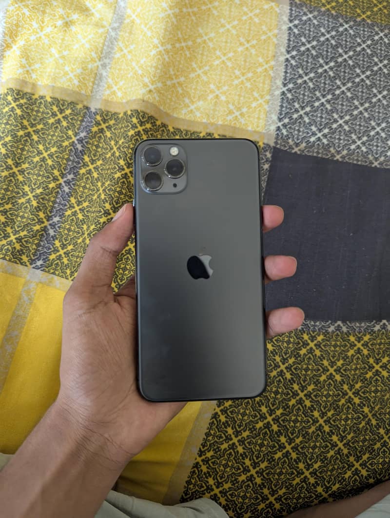 iPhone 11 Pro Max 5