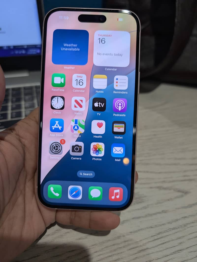 Apple iPhone 15 4